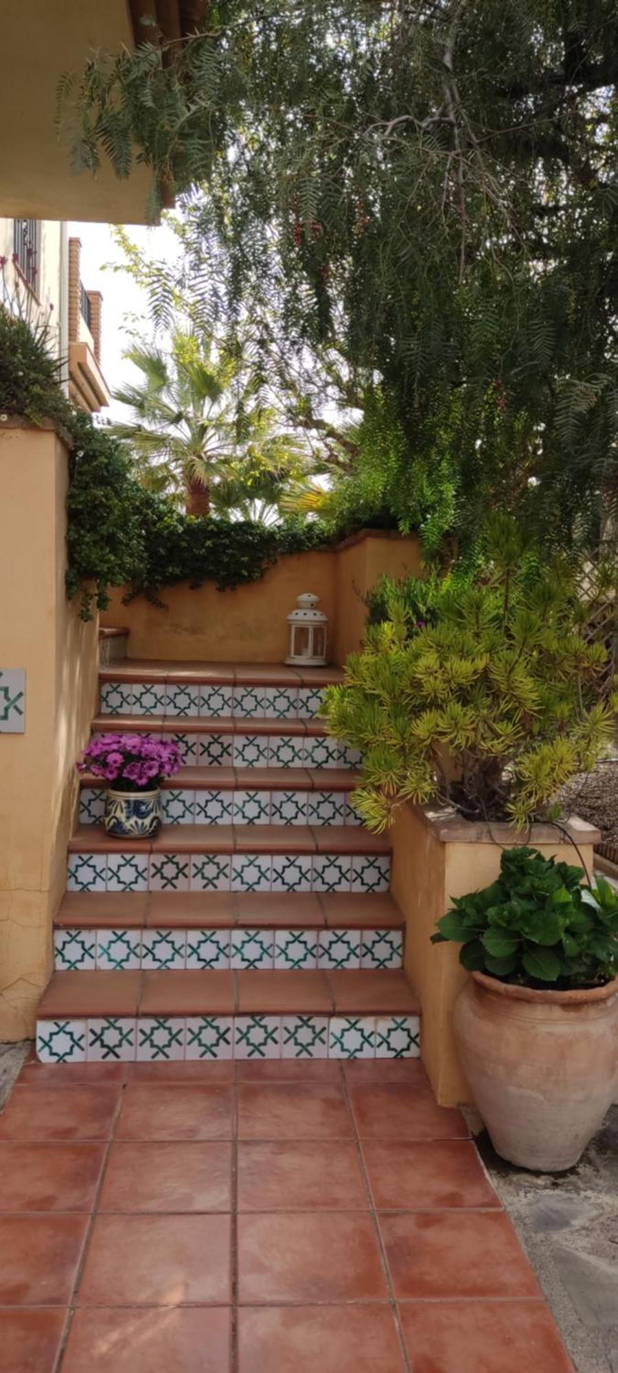 Chalet Trolio Bed & Breakfast Alhendin Exterior photo